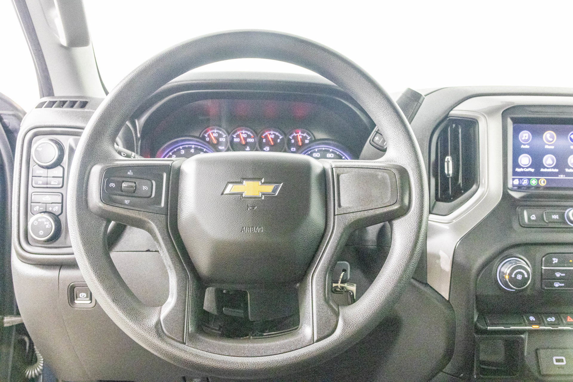 Used 2020 Chevrolet Silverado 1500 Custom w/ Custom Value Package AWD/4WD image 29