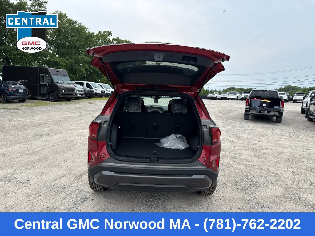 New 2027 GMC Terrain Elevation w/ LPO, Floor Liner Package AWD/4WD image 11