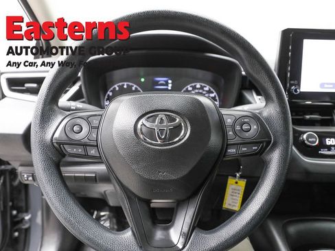 Used 2025 Toyota Corolla LE image 10