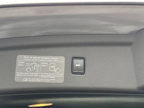 Used 2022 INFINITI QX50 Luxe w/ Appearance Package image 17