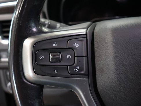 Used 2022 Chevrolet Suburban LT w/ Luxury Package AWD/4WD image 22