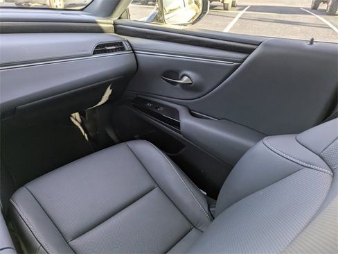 Used 2025 Lexus ES 350 w/ Premium Package image 16
