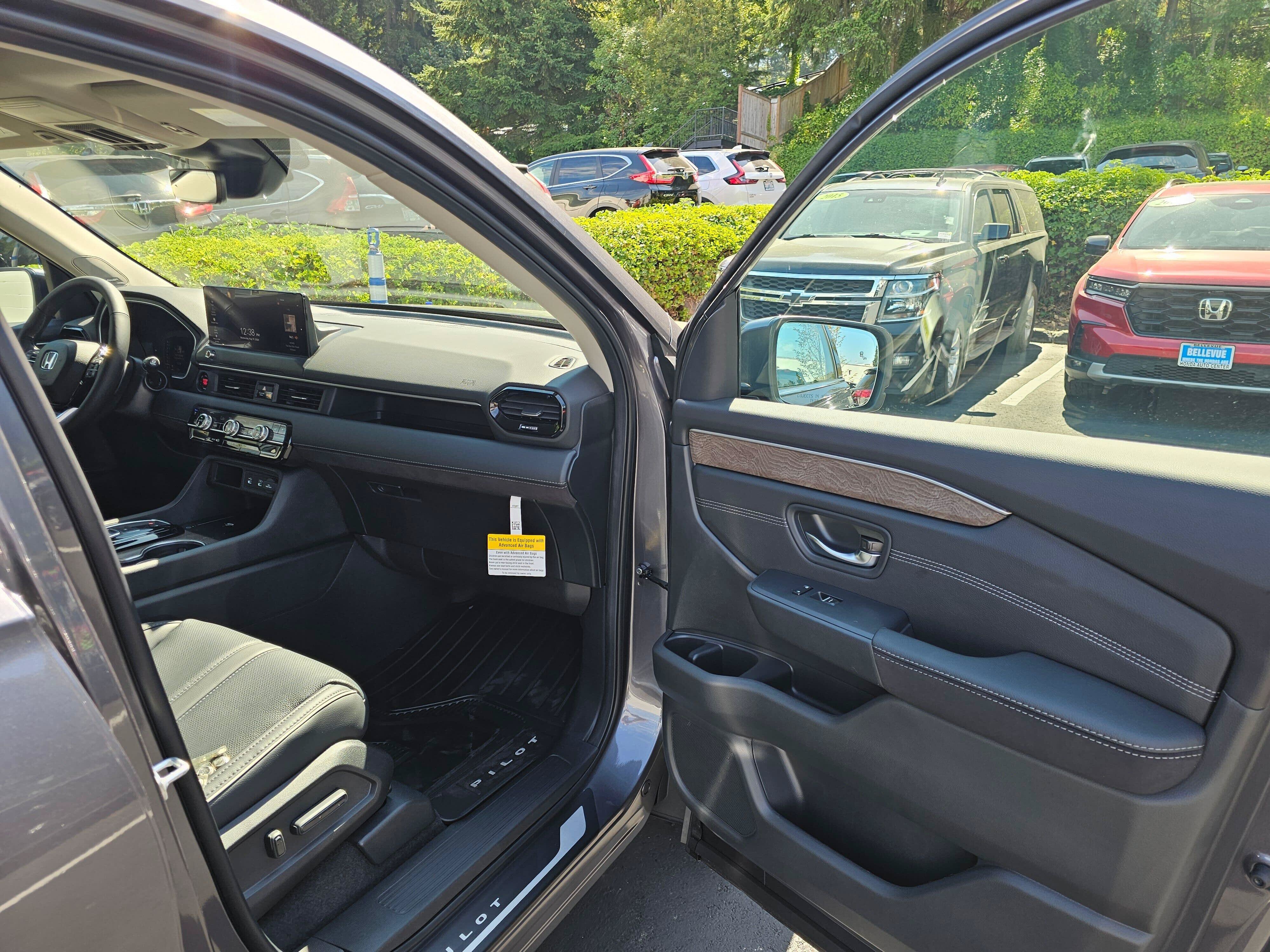 New 2026 Honda Pilot Elite image 12