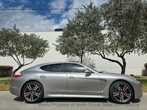 Used 2010 Porsche Panamera image 3