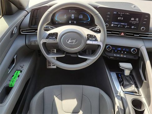 New 2025 Hyundai Elantra Sport image 11