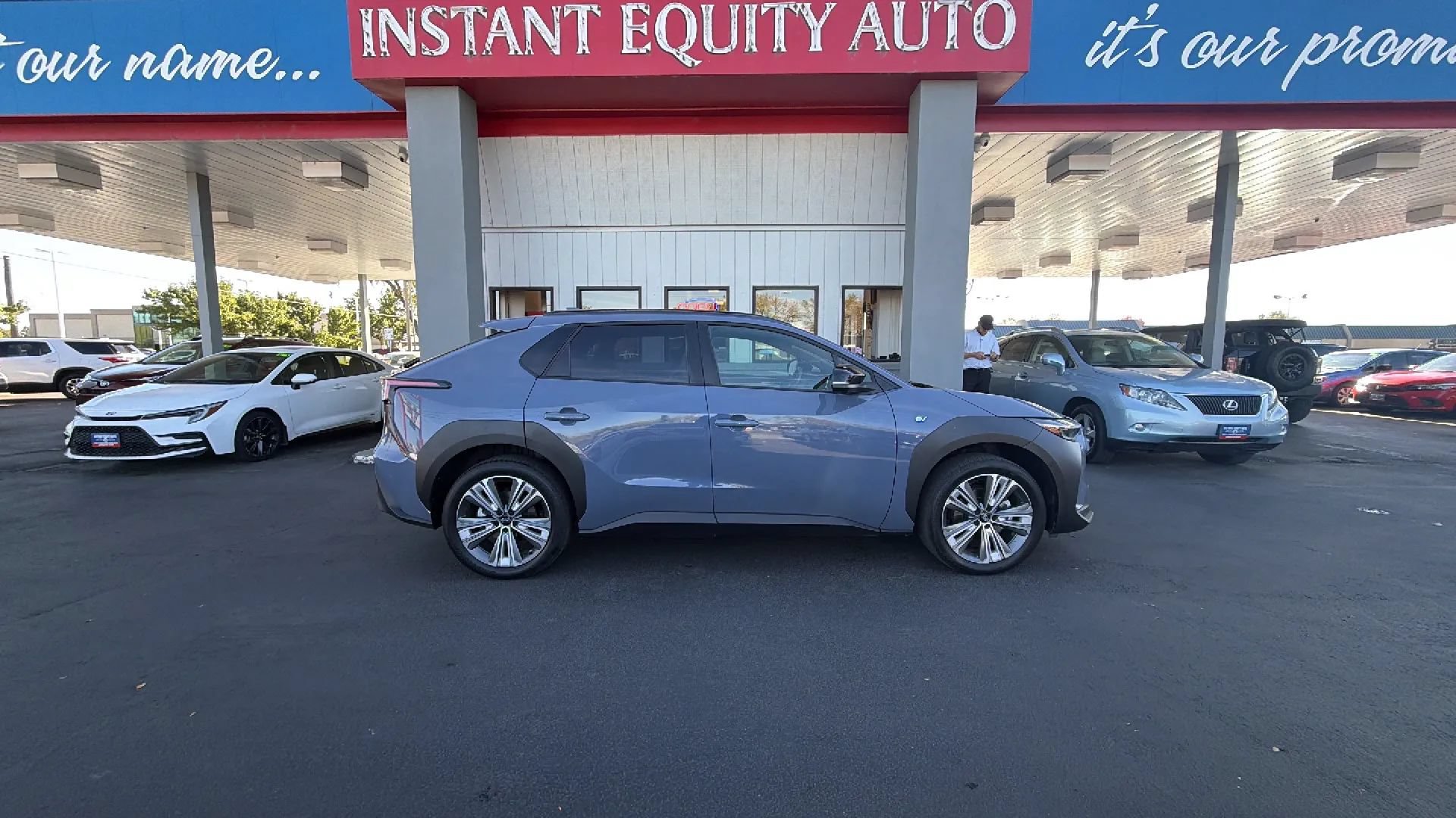 Used 2023 Subaru Solterra AWD image 8