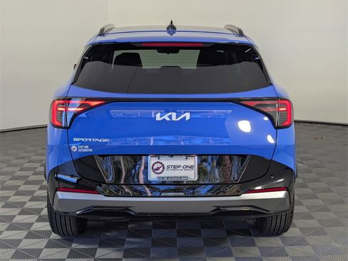 New 2026 Kia Sportage SX image 6