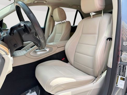 Used 2020 Mercedes-Benz GLE 450 4MATIC w/ Premium Package image 13
