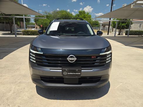 Certified 2026 Nissan Kicks SR FWD image 8