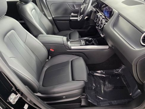 Certified 2025 Mercedes-Benz GLA 250 image 28