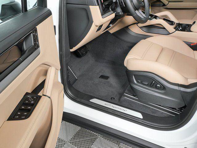 Used 2026 Porsche Cayenne Coupe AWD/4WD image 8