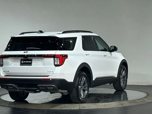 New 2026 Ford Explorer Active w/ Active Comfort Package AWD/4WD image 10
