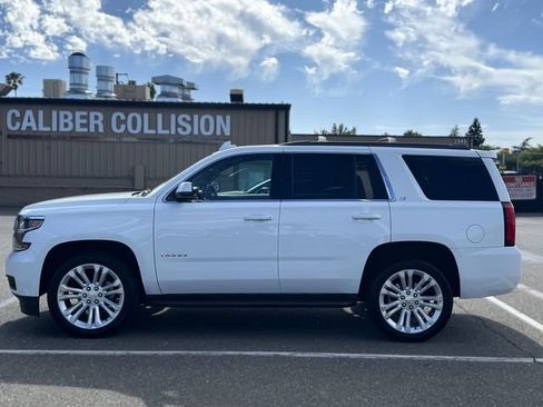Used 2016 Chevrolet Tahoe LS w/ Enhanced Driver Alert Package RWD image 8