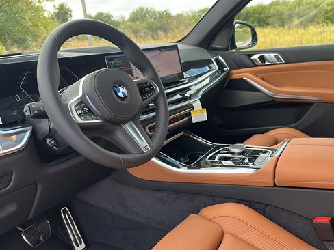 New 2026 BMW X5 xDrive40i w/ M Sport Package image 9