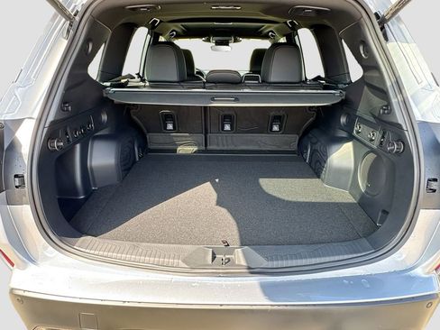 New 2026 Subaru Forester Limited image 32