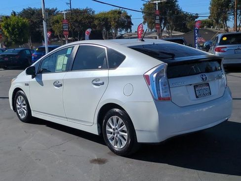 Used 2013 Toyota Prius Prime Plug-In Hybrid FWD image 11