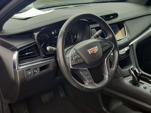 Certified 2023 Cadillac XT5 Premium Luxury w/ LPO, Floor Liner Package FWD image 9