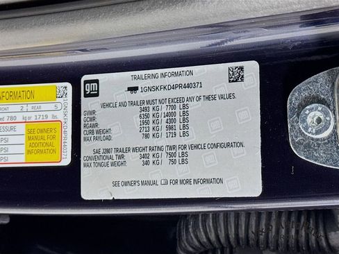 Used 2023 Chevrolet Suburban Premier AWD/4WD image 40