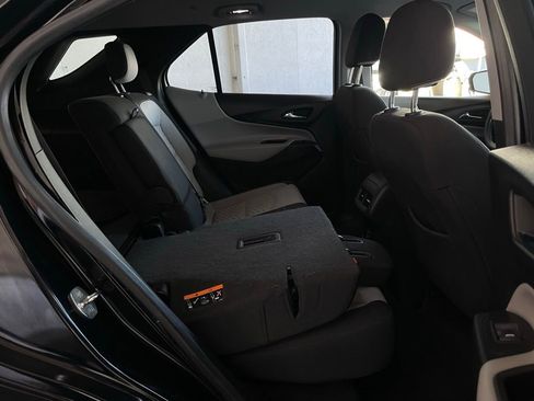 Used 2020 Chevrolet Equinox LT image 17