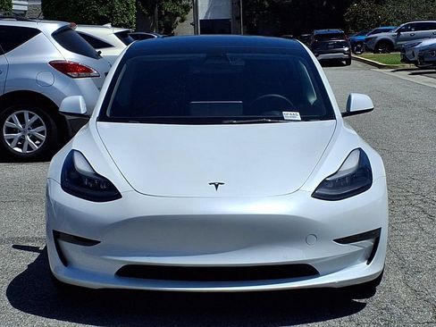 Used 2022 Tesla Model 3 RWD image 2