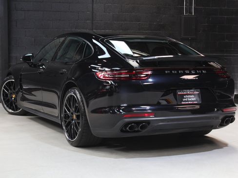 Used 2018 Porsche Panamera 4 AWD/4WD image 11