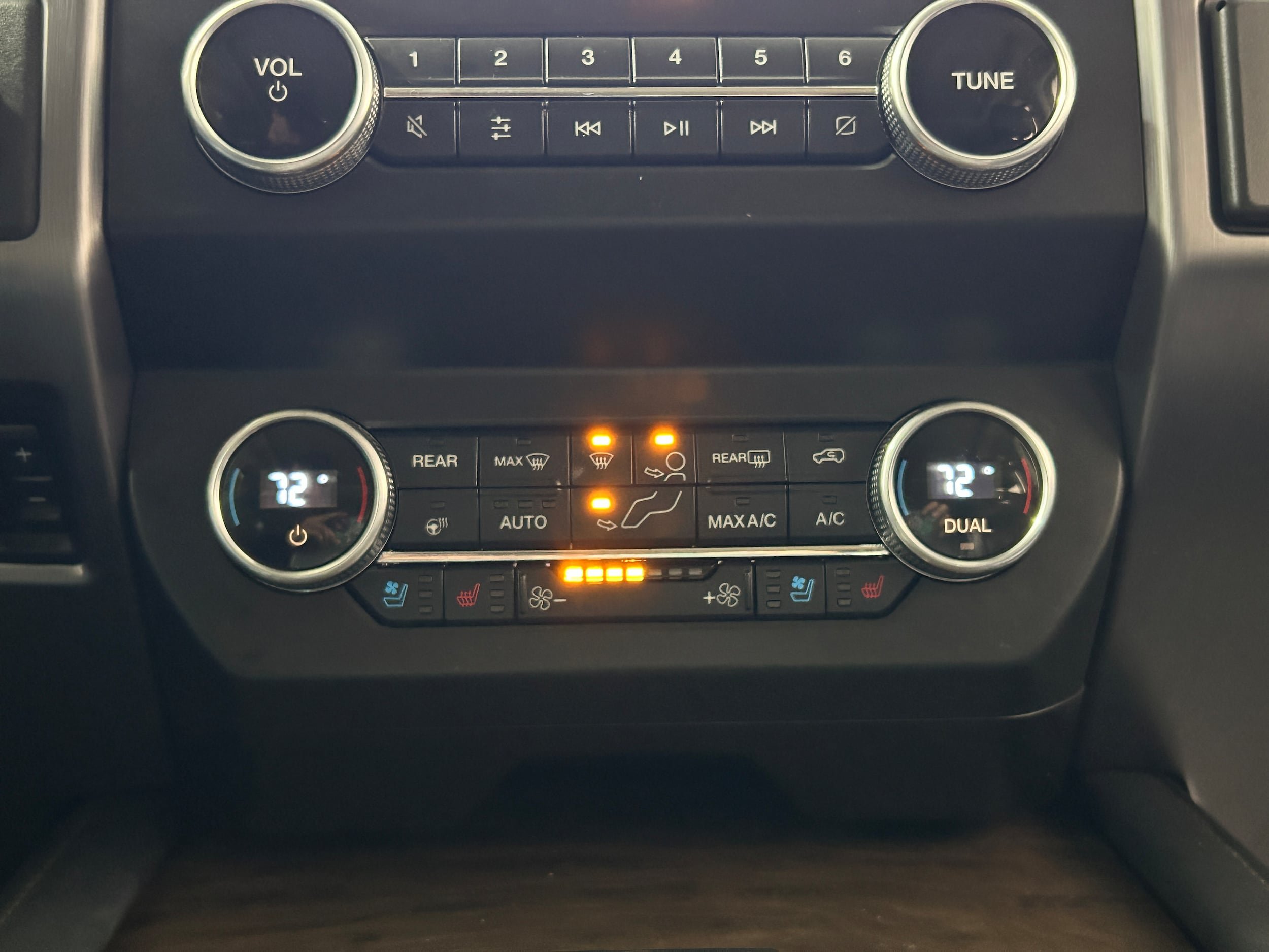 Used 2021 Ford Expedition Max Platinum AWD/4WD image 9