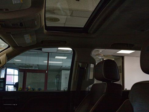 Used 2018 Chevrolet Silverado 2500 High Country w/ Duramax Plus Package image 22