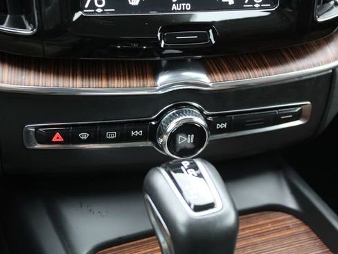 Used 2020 Volvo XC60 T6 Inscription w/ Protection Package AWD/4WD image 26