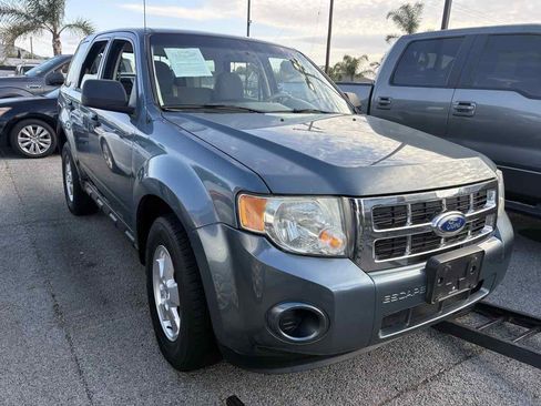 Used 2012 Ford Escape XLS AWD/4WD image 7