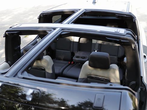 New 2026 GMC Hummer EV SUV image 47