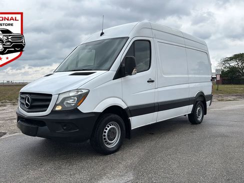 Used 2017 Mercedes-Benz Sprinter 2500 image 1