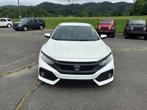 Used 2018 Honda Civic Sport image 3