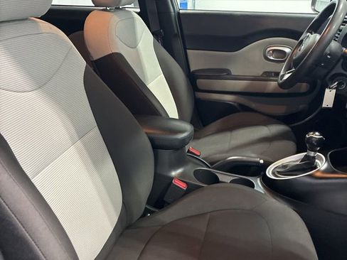 Used 2016 Kia Soul w/ Convenience Package image 39