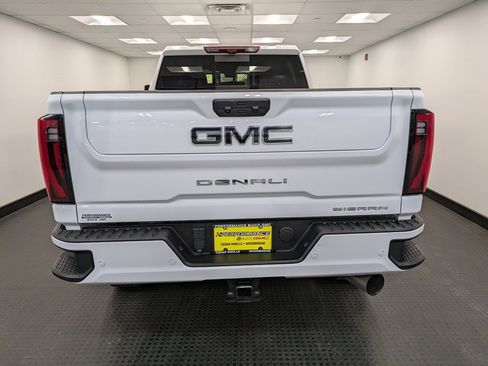 Used 2024 GMC Sierra 3500 Denali Ultimate image 5