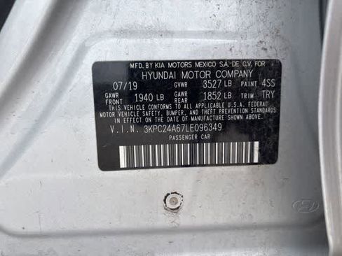 Used 2020 Hyundai Accent SE FWD image 23