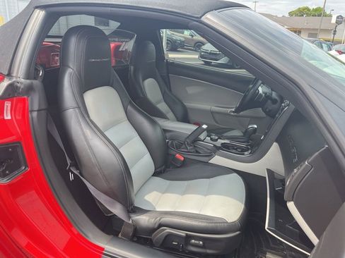Used 2011 Chevrolet Corvette Grand Sport w/ Preferred Equipment Group RWD image 17
