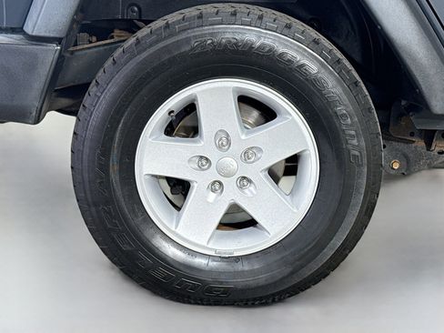 Used 2017 Jeep Wrangler Unlimited Sport w/ Quick Order Package 24S image 32