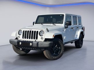 Used 2015 Jeep Wrangler Unlimited Sahara video 2