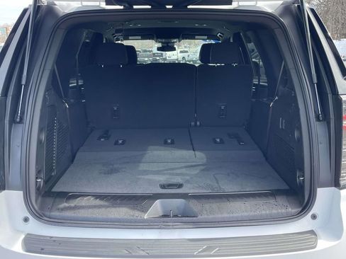 Used 2025 Chevrolet Tahoe LS image 38