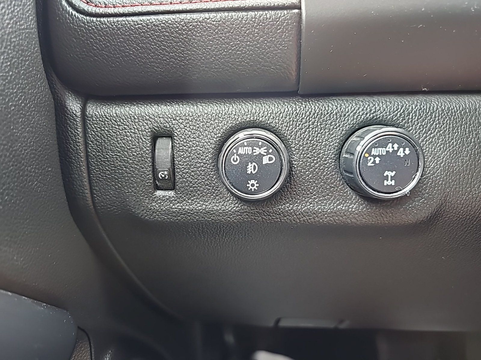 Used 2018 GMC Canyon All Terrain w/ All Terrain X Package AWD/4WD image 22