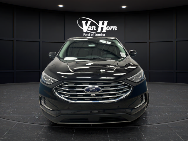 Used 2024 Ford Edge Titanium w/ Equipment Group 301A AWD/4WD image 2