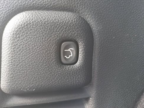 Used 2016 Jeep Grand Cherokee Laredo 75th Anniversary image 13