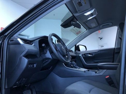 Certified 2025 Toyota RAV4 XLE AWD/4WD image 10
