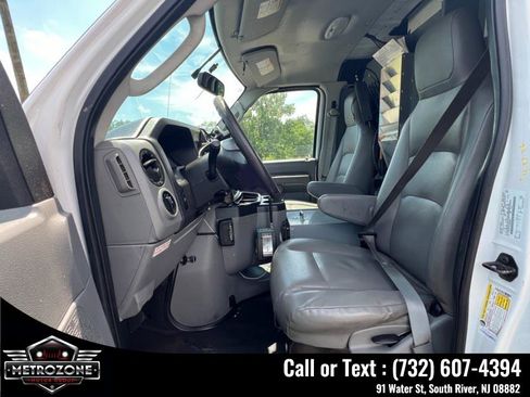 Used 2012 Ford E-350 and Econoline 350 Super Duty w/ PWR Group RWD image 21