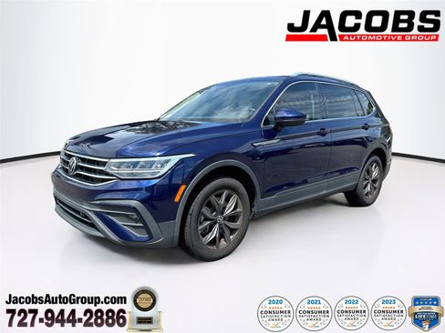 Used 2023 Volkswagen Tiguan SE FWD image 1