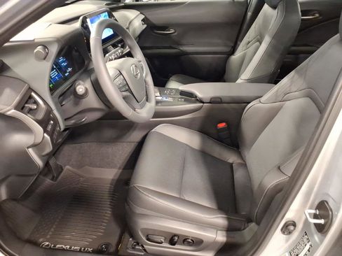 New 2026 Lexus UX 300h AWD image 5