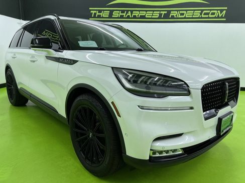 Used 2020 Lincoln Aviator Reserve w/ Equipment Group 201A AWD/4WD image 2