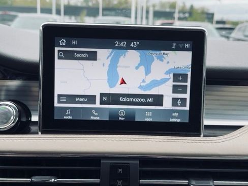 Used 2022 Lincoln Corsair AWD w/ Premium Package image 38