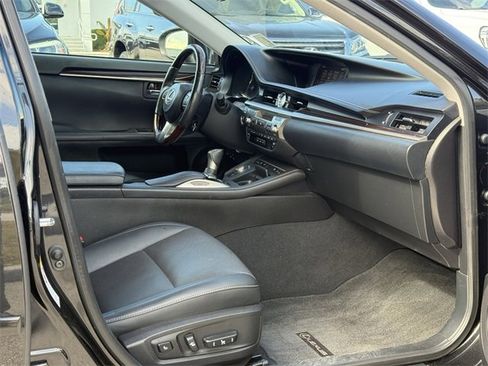 Used 2016 Lexus ES 350 image 17