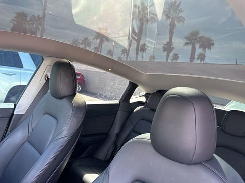 Used 2021 Tesla Model Y Long Range image 8